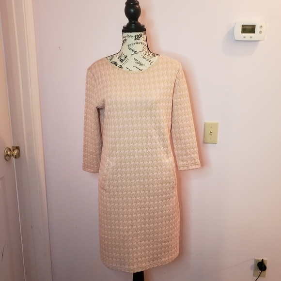 Tyler Boe Pink Houndstooth Dress - Picture 2 of 6
